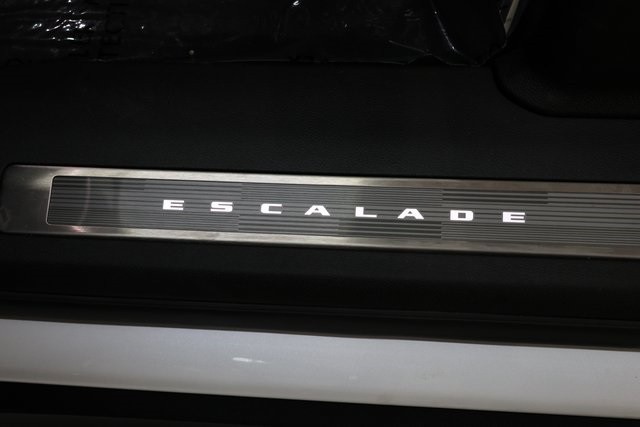 Cadillac Escalade Vehicle Image 42