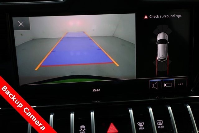 Lamborghini Urus Vehicle Image 20