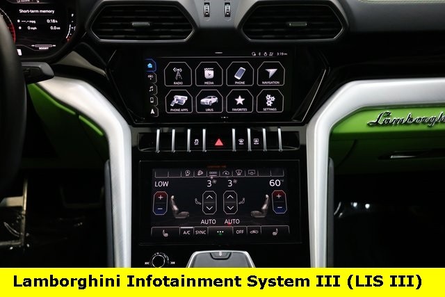Lamborghini Urus Vehicle Image 38
