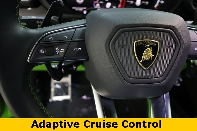Lamborghini Urus Vehicle Image 42