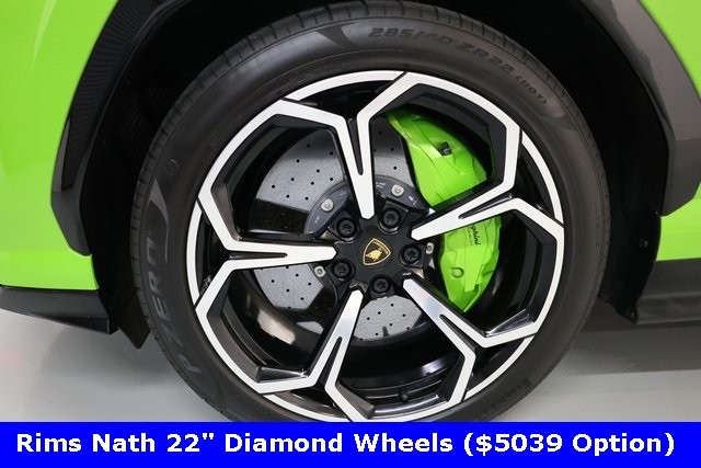 Lamborghini Urus Vehicle Image 45