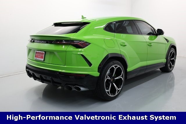 Lamborghini Urus Vehicle Image 47