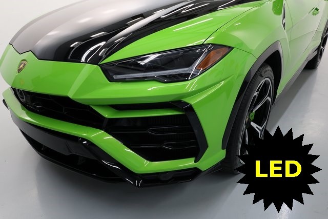 Lamborghini Urus Vehicle Image 48