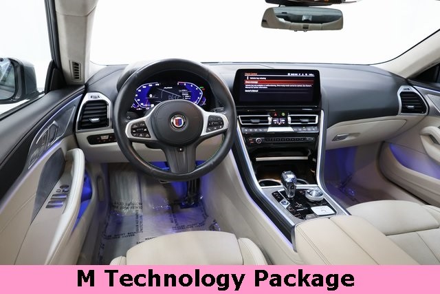 BMW 8 Series Vehicle Image 13