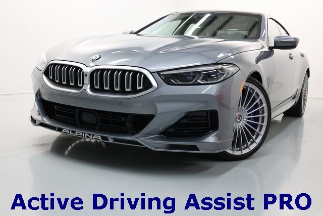 BMW 8 Series Vehicle Image 18