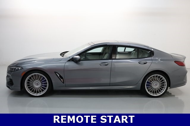 BMW 8 Series Vehicle Image 30