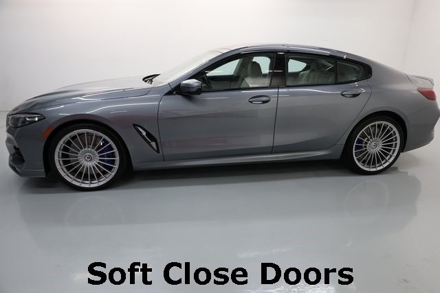 BMW 8 Series Vehicle Image 35