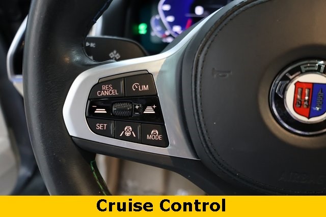 BMW 8 Series Vehicle Image 50