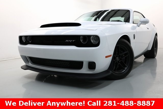 Dodge Challenger Vehicle Image 02