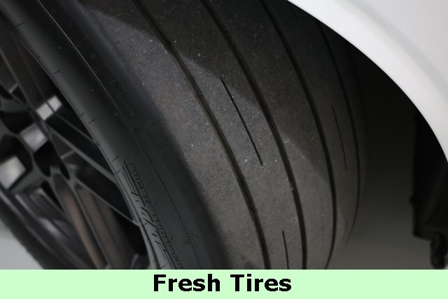 Dodge Challenger Vehicle Image 09