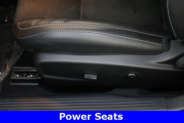 Dodge Challenger Vehicle Image 28