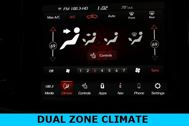 Dodge Challenger Vehicle Image 30