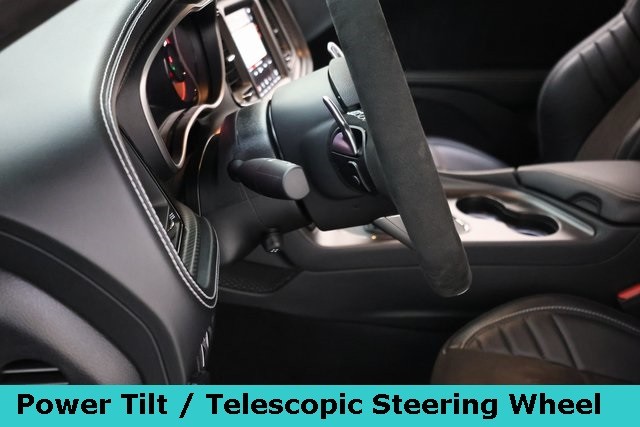 Dodge Challenger Vehicle Image 32