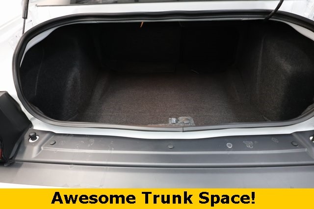 Dodge Challenger Vehicle Image 40