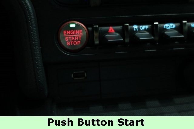 Ford Mustang Vehicle Image 25