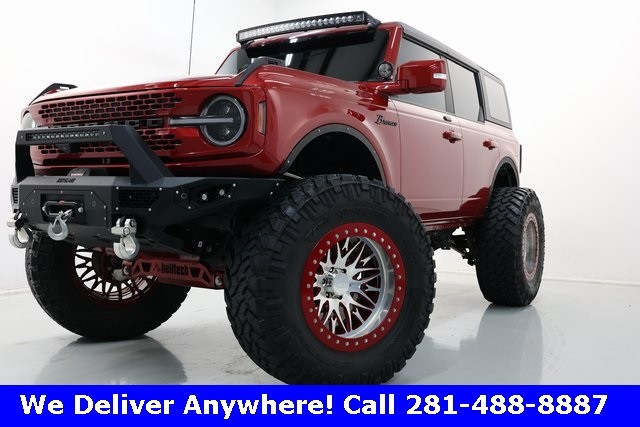 Ford Bronco Vehicle Image 02