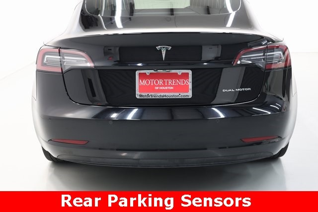 Tesla Model 3 Vehicle Image 22