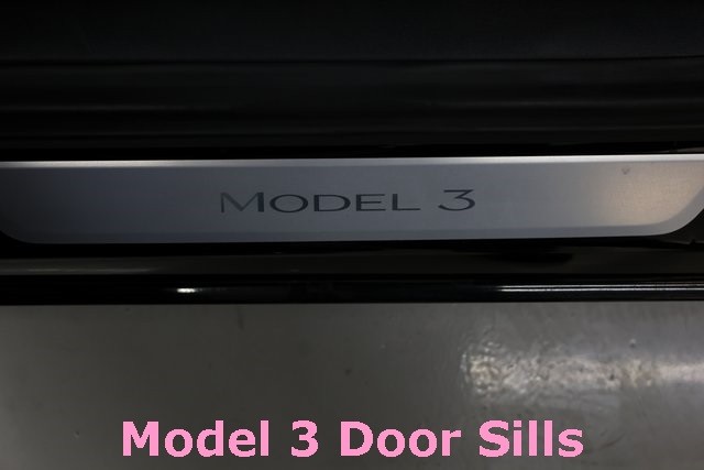 Tesla Model 3 Vehicle Image 27