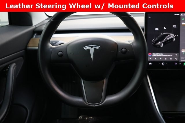 Tesla Model 3 Vehicle Image 28