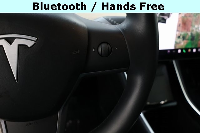 Tesla Model 3 Vehicle Image 30