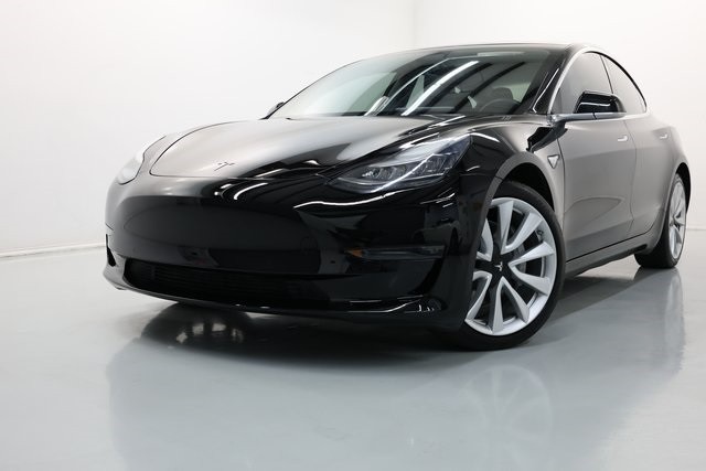 Tesla Model 3 Vehicle Image 38