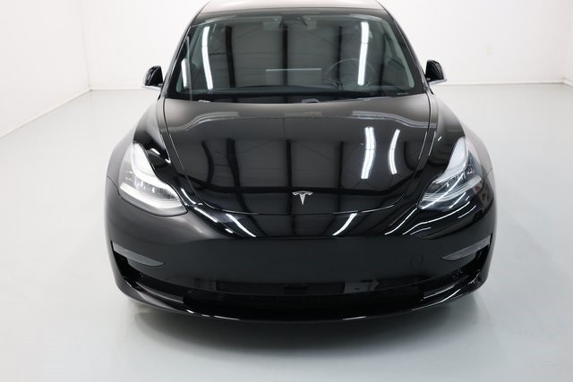 Tesla Model 3 Vehicle Image 42