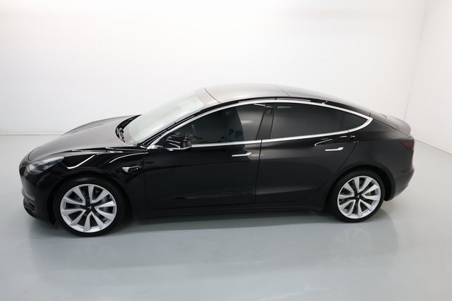 Tesla Model 3 Vehicle Image 48
