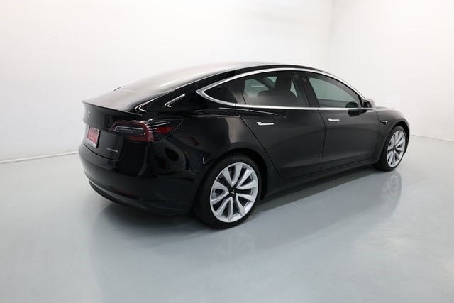 Tesla Model 3 Vehicle Image 50