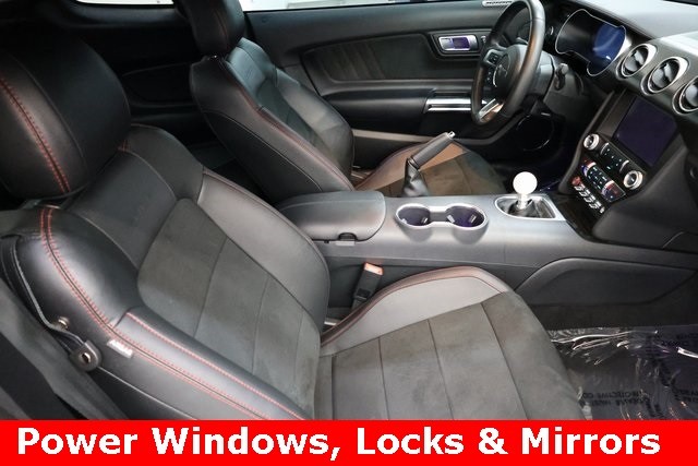 Ford Mustang Vehicle Image 46