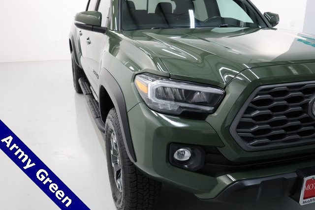 Toyota Tacoma 4WD Vehicle Image 04