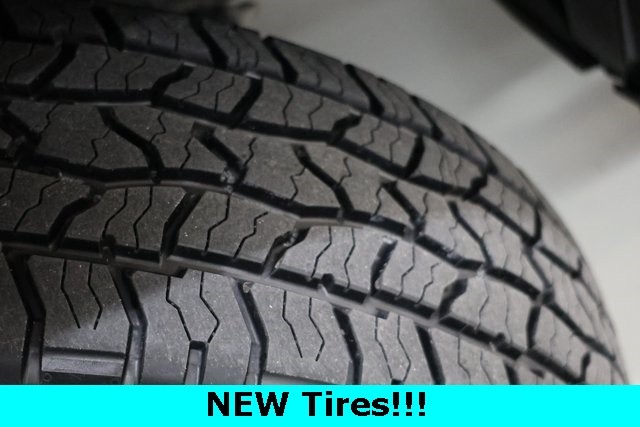 Toyota Tacoma 4WD Vehicle Image 06