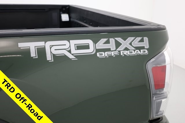 Toyota Tacoma 4WD Vehicle Image 12