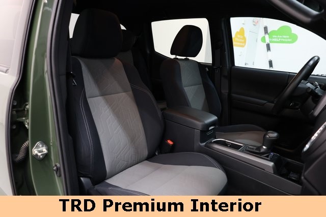 Toyota Tacoma 4WD Vehicle Image 14