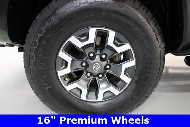 Toyota Tacoma 4WD Vehicle Image 34