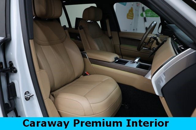 Land Rover Range Rover Vehicle Image 13