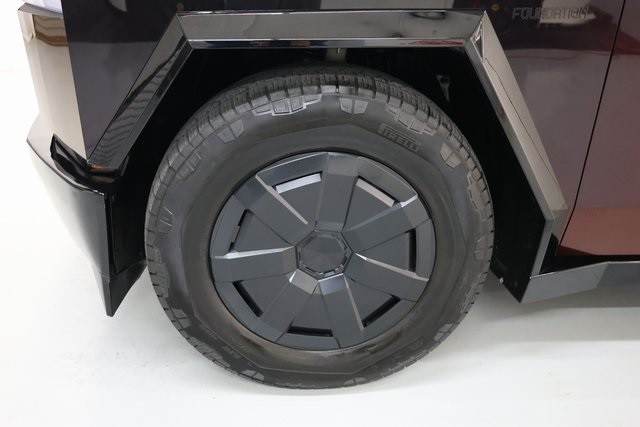 Tesla Cybertruck Vehicle Image 37