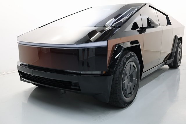 Tesla Cybertruck Vehicle Image 45