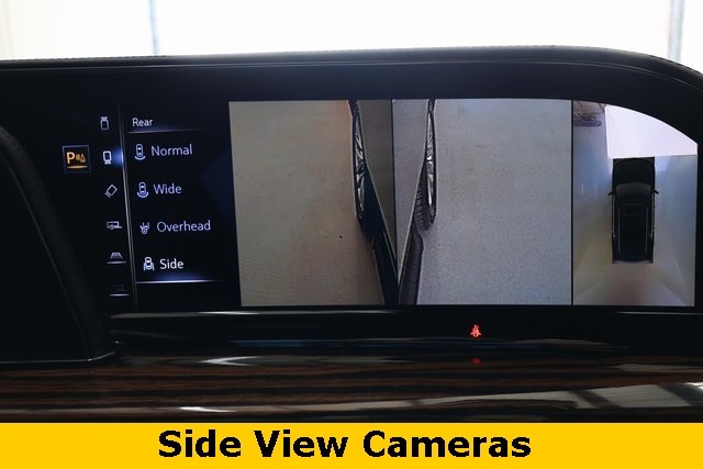 Cadillac Escalade Vehicle Image 25