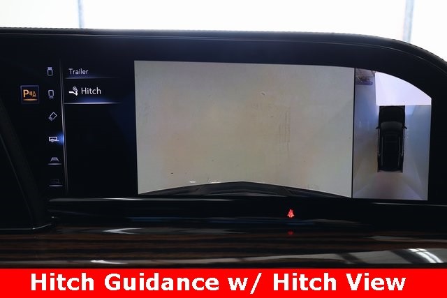 Cadillac Escalade Vehicle Image 27