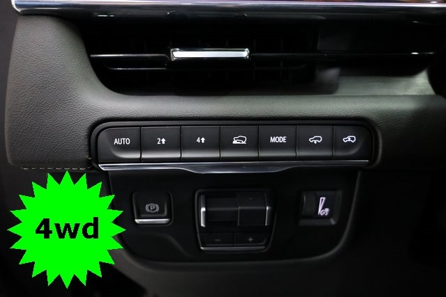 Cadillac Escalade Vehicle Image 33