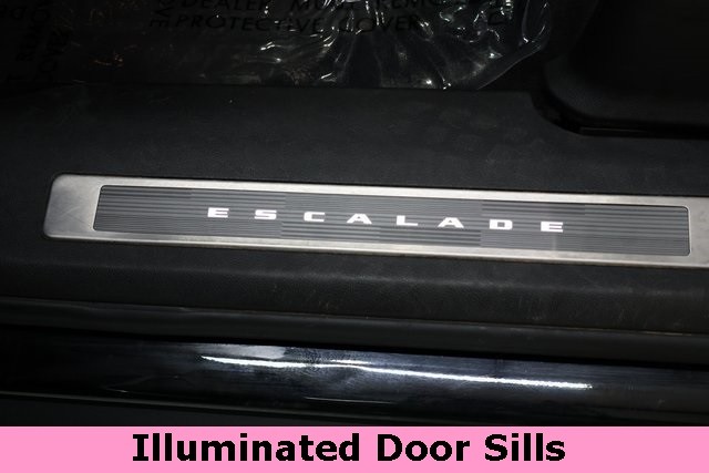 Cadillac Escalade Vehicle Image 41