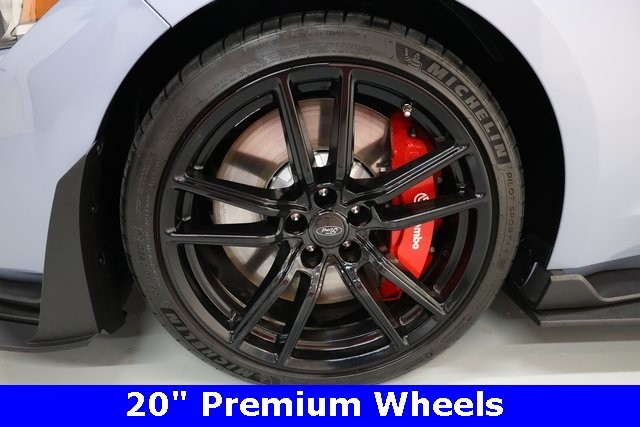 Ford Mustang Vehicle Image 41