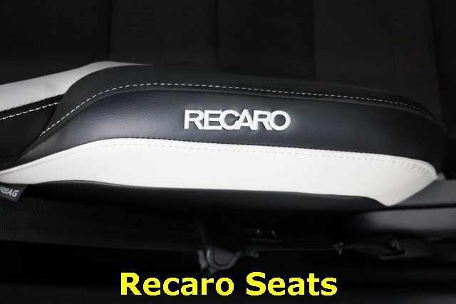 Ford Mustang Vehicle Image 15