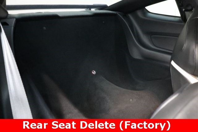 Ford Mustang Vehicle Image 16