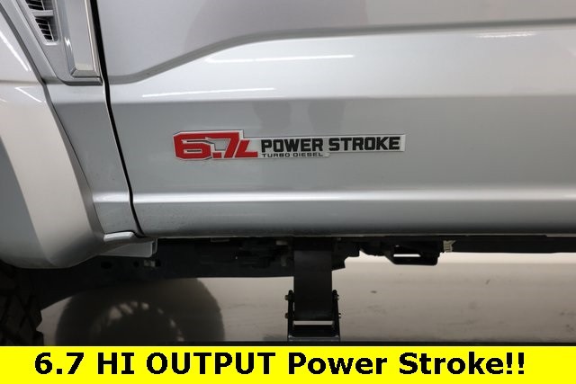 Ford Super Duty F-450 DRW Vehicle Image 06