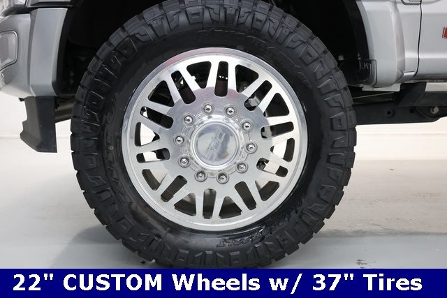 Ford Super Duty F-450 DRW Vehicle Image 48