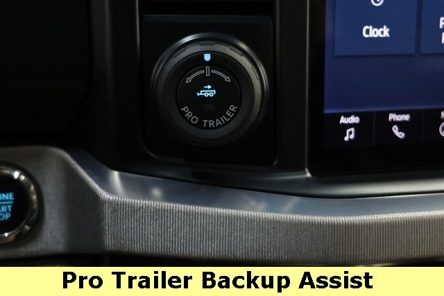 Ford Super Duty F-450 DRW Vehicle Image 20