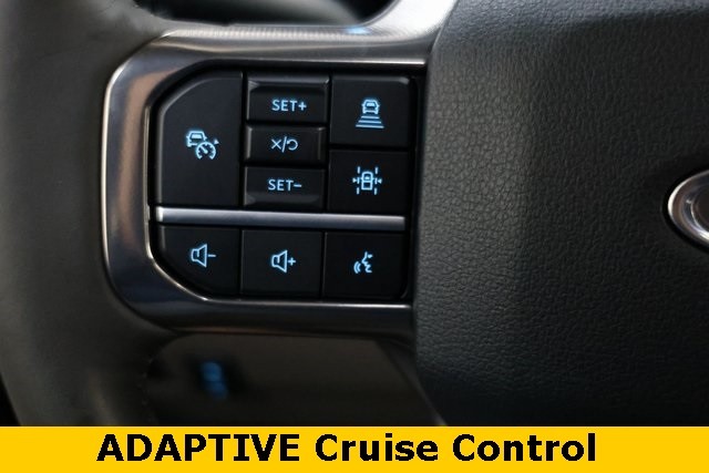 Ford Super Duty F-450 DRW Vehicle Image 44