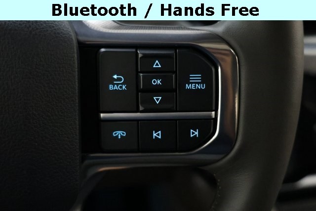 Ford Super Duty F-450 DRW Vehicle Image 45