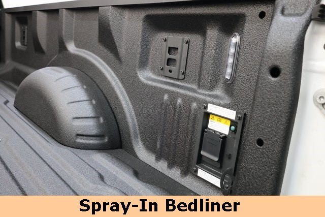 Ford Super Duty F-450 DRW Vehicle Image 49